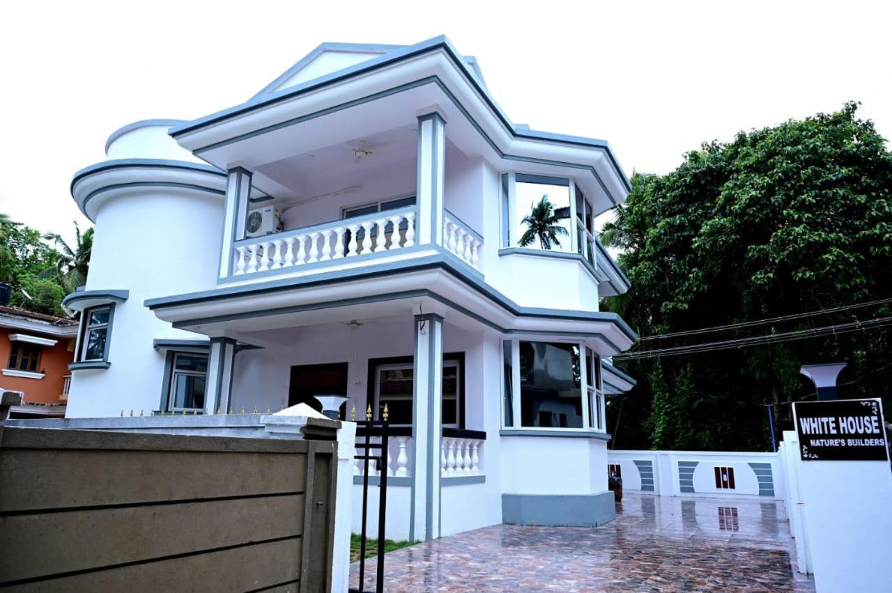White House Villa-Private Pool Navelim Exteriör bild